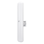 Estación Base 2x2 MIMO airMAX LiteAP AC hasta 450 Mbps, 5 GHz (5150 - 5875 MHz) con antena integrada de 16 dBi y cobertura de 120 grados